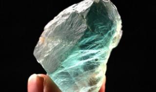 天然白水晶茶杯价格 天然水晶的价格