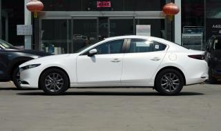 马自达3自动挡11万落地多少钱 马自达3报价及图片