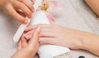 学美甲有前途吗 大学男生创业做美甲